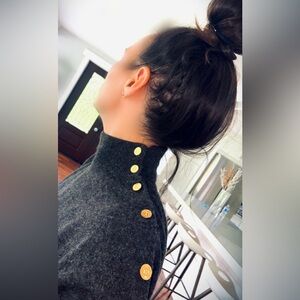 CHANEL MOCK NECK GRAY SIZE L FIT S/M LONG SLEEVE CASHMERE CC GOLD BUTTON UP